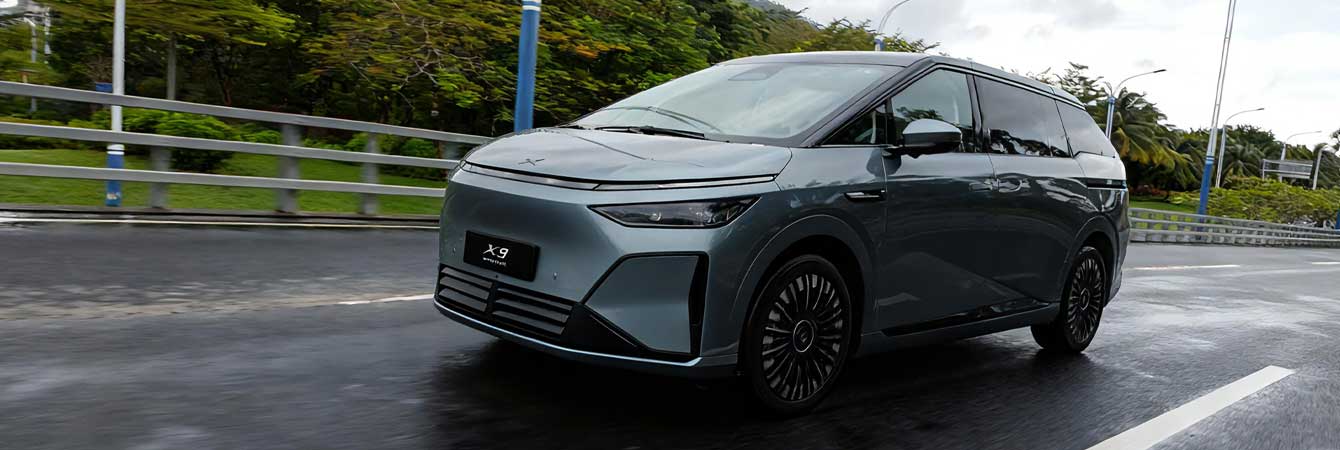 小鹏X9超级增程动态试驾，完全不像一台MPV！